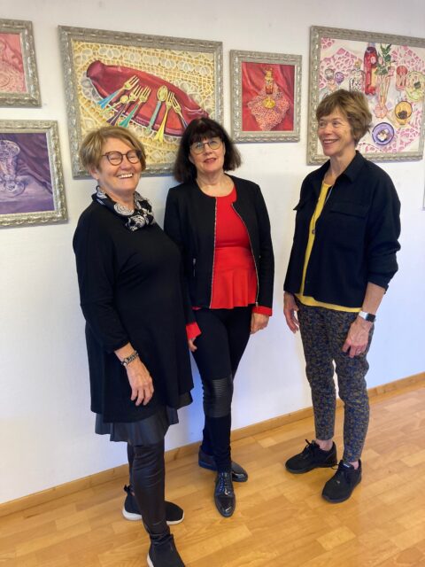 Catherine Nesheim med sine venninner fra Statens Lærerhøgskole i formgivingsfag Blaker, 50-års studenter